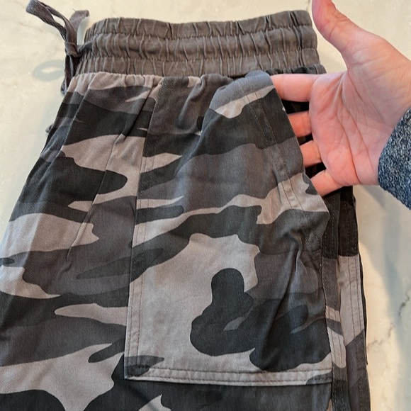 Splendid Women’s Jogger - Picture 3 of 5